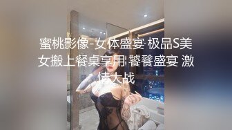 双女俩骚逼同时性服务帅哥吃蛋蛋舔JJ上位操一个逼做头上吃阴道就是爽