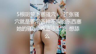  小伙双飞姐妹花，全程露脸大秀直播激情啪啪，草着姐姐亲妹妹小嘴