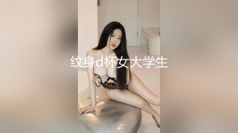 豪乳美女-衣裳湿半-拿脚揉搓美乳，骚艳美甲