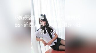 长发轻熟女露脸和萎缩头套男啪啪做爱，先慢慢口，道具插穴自慰啪啪做爱