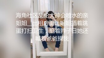  熟女阿姨在家爱爱 被眼镜男无套输出 还是热乎乎的精液射在逼里舒服