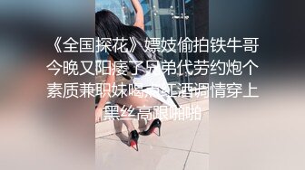 漂亮少妇敷面膜没事自己用手摸奶子拨乳头