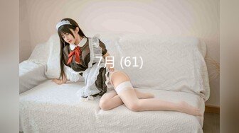   狗子探花，21岁大学生，下海赚快钱，D罩杯美乳，坚挺白嫩，男友已经调教到位超会玩